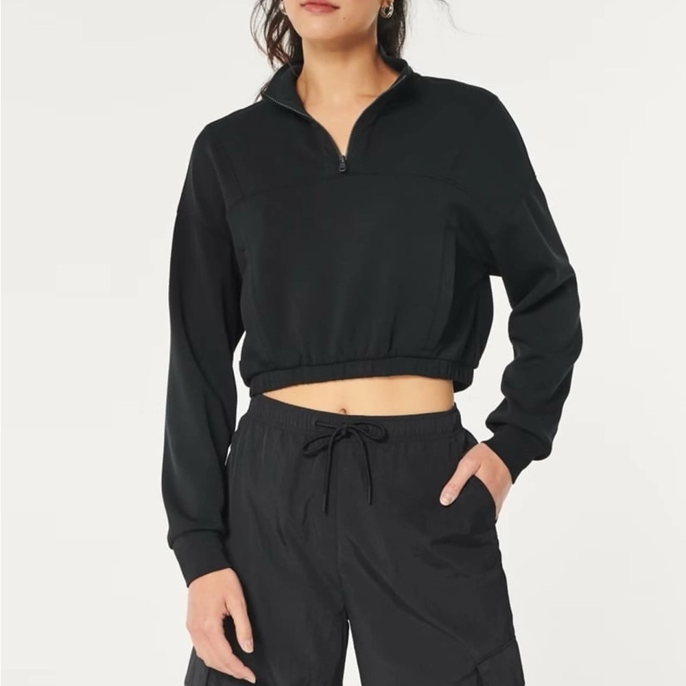 Hollister Gilly Hicks Active Cooldown Quarter-Zip Top – Women’s Size Medium